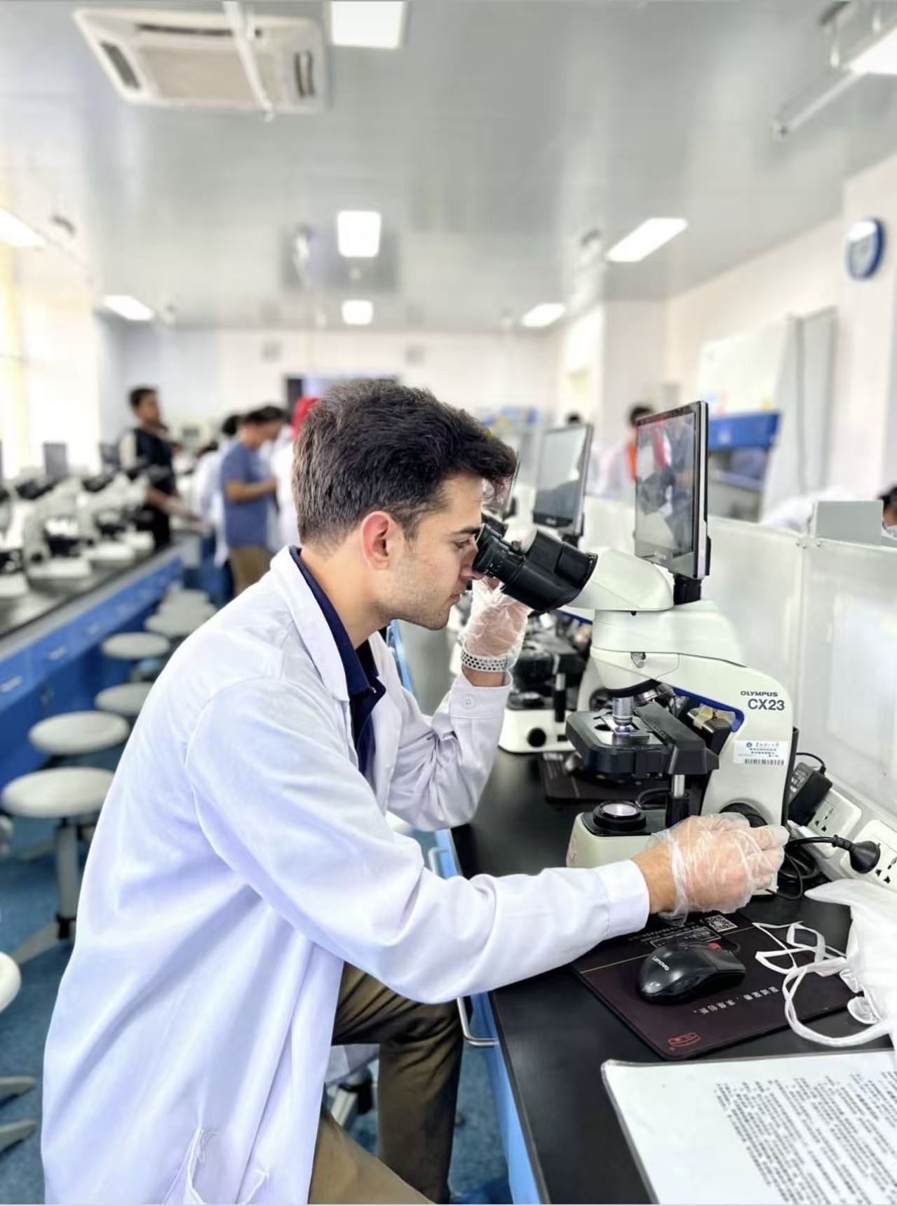 Pathology Lab Session — Hands-on clinical training